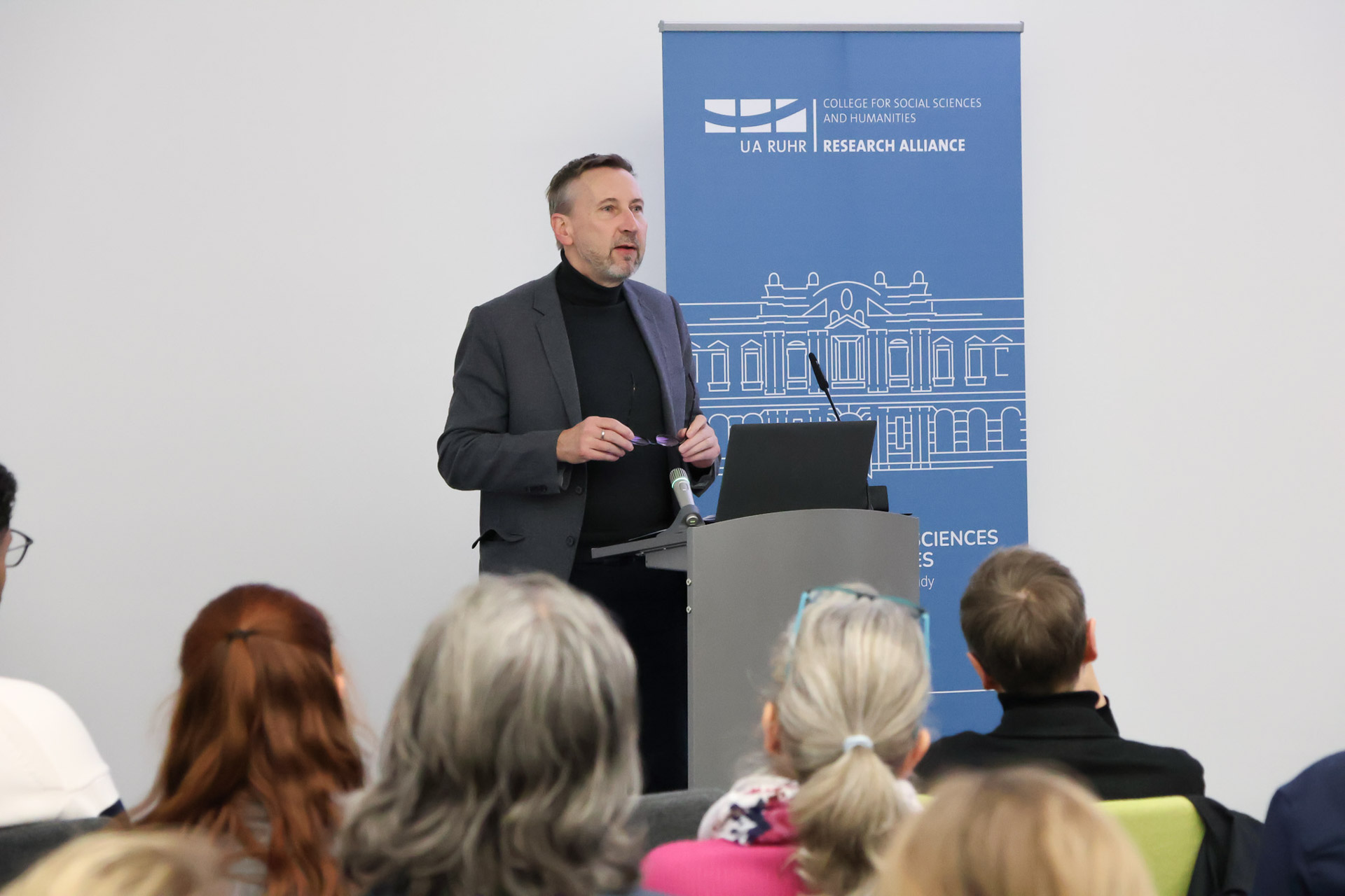 Presentation by Prof. Wolfgang Bunzel, Freies Deutsches Hochstift, on 'Imaginierte Freundschaft. Bettina von Arnims Günderrode-Buch – neu gelesen'