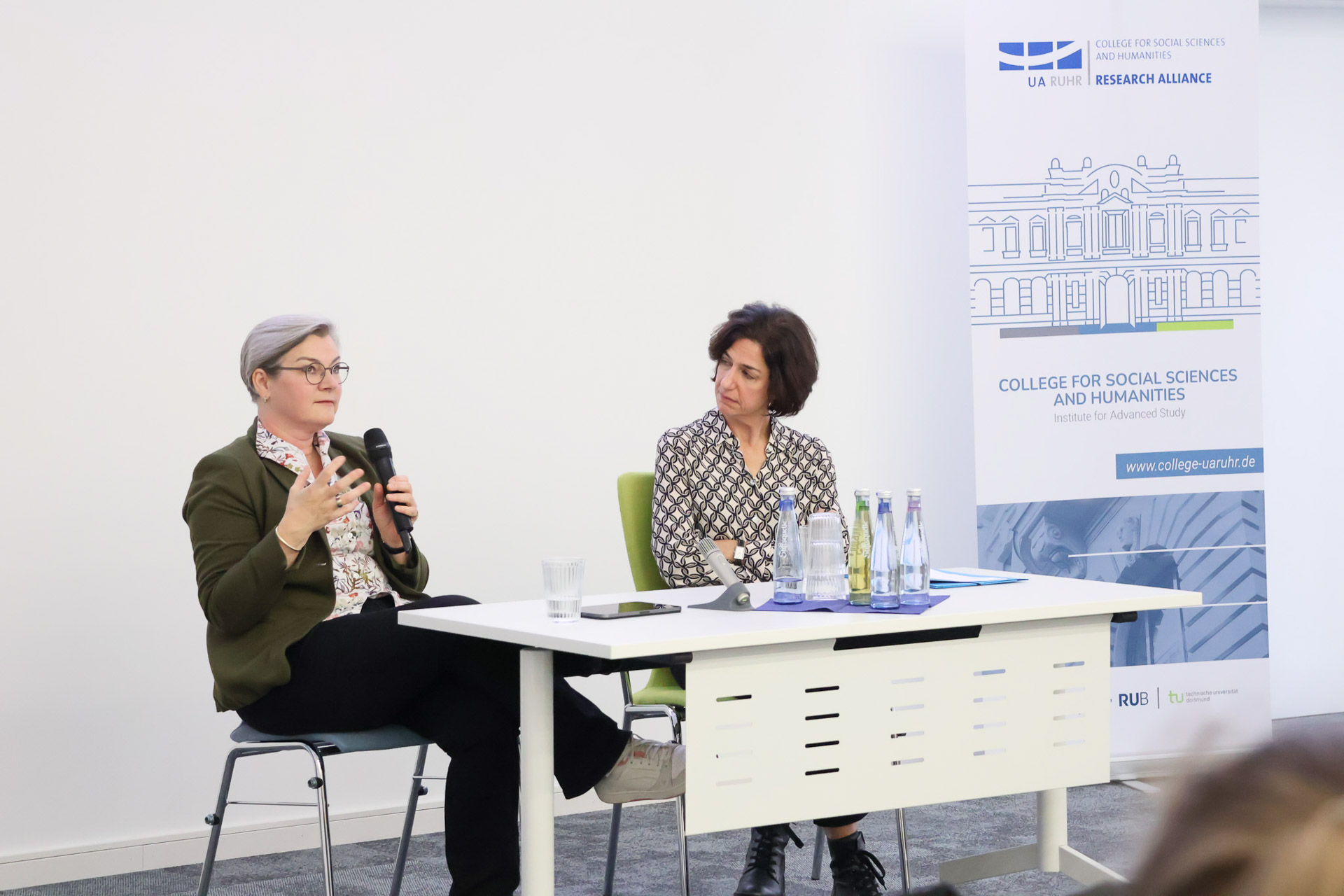 Panel discussion with Prof. Sigrid Nieberle, TU Dortmund University, and Prof. Heidi Schlipphacke, College for Social Sciences and Humanities, on their presentations about 'Female Homosociality and Its Erasure in the Epistolary Novel' and 'Die Sprache der Neigung und ihre Vertonungen'